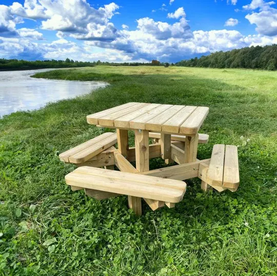 Vierkante kleuterpicknicktafel 125 × 125 cm KING® — houten picknicktafel, Kindermodel